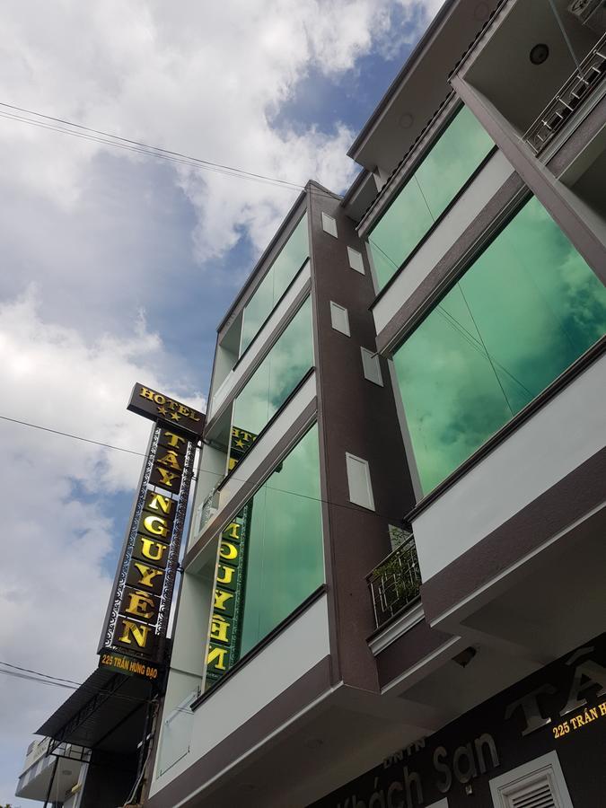 Tay Nguyen Hotel Kon Tum Ngoại thất bức ảnh